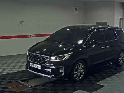 KIA CARNIVAL LIMOUSINE PRESIDENT