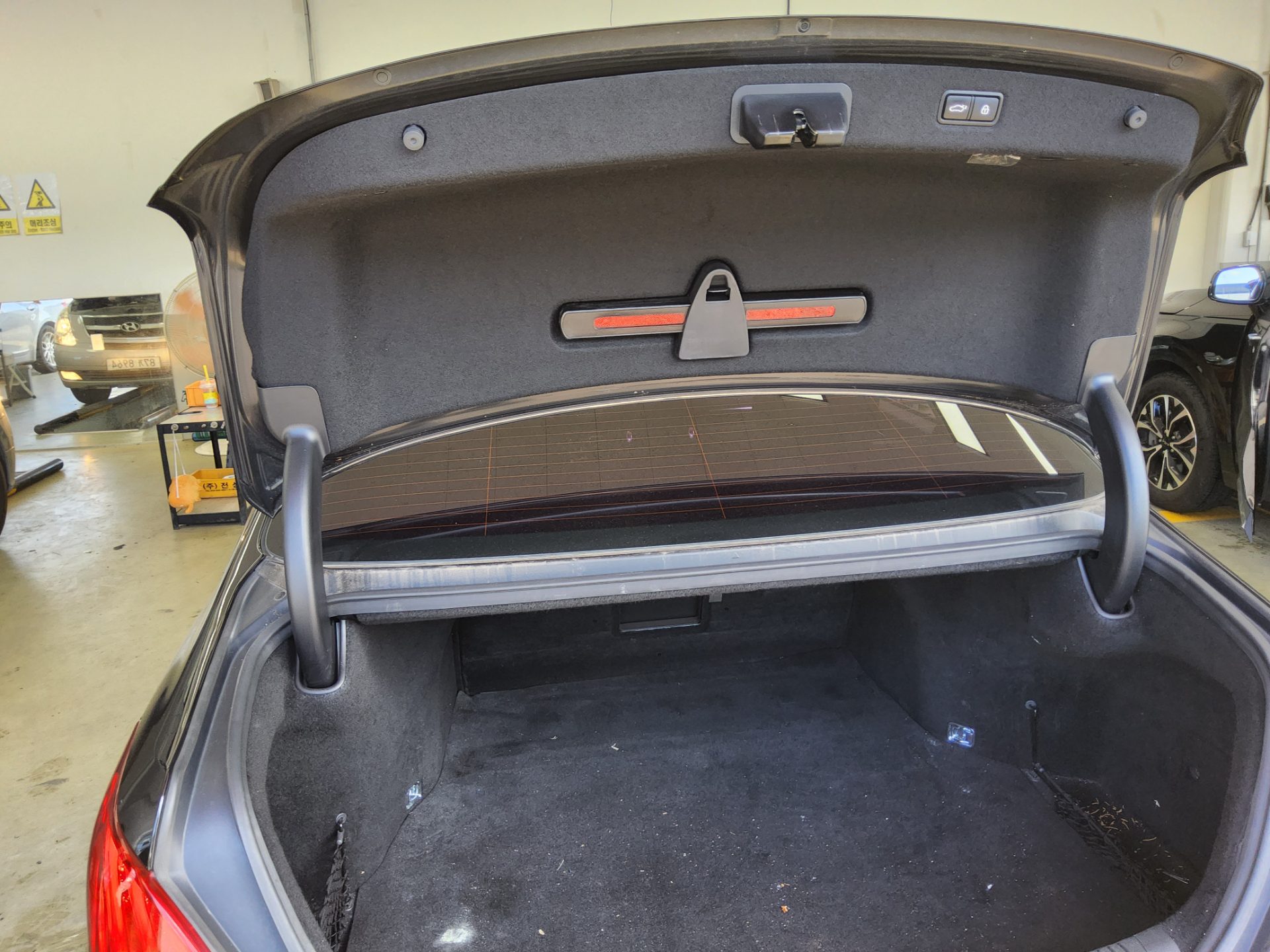 2018 - genesis eq900