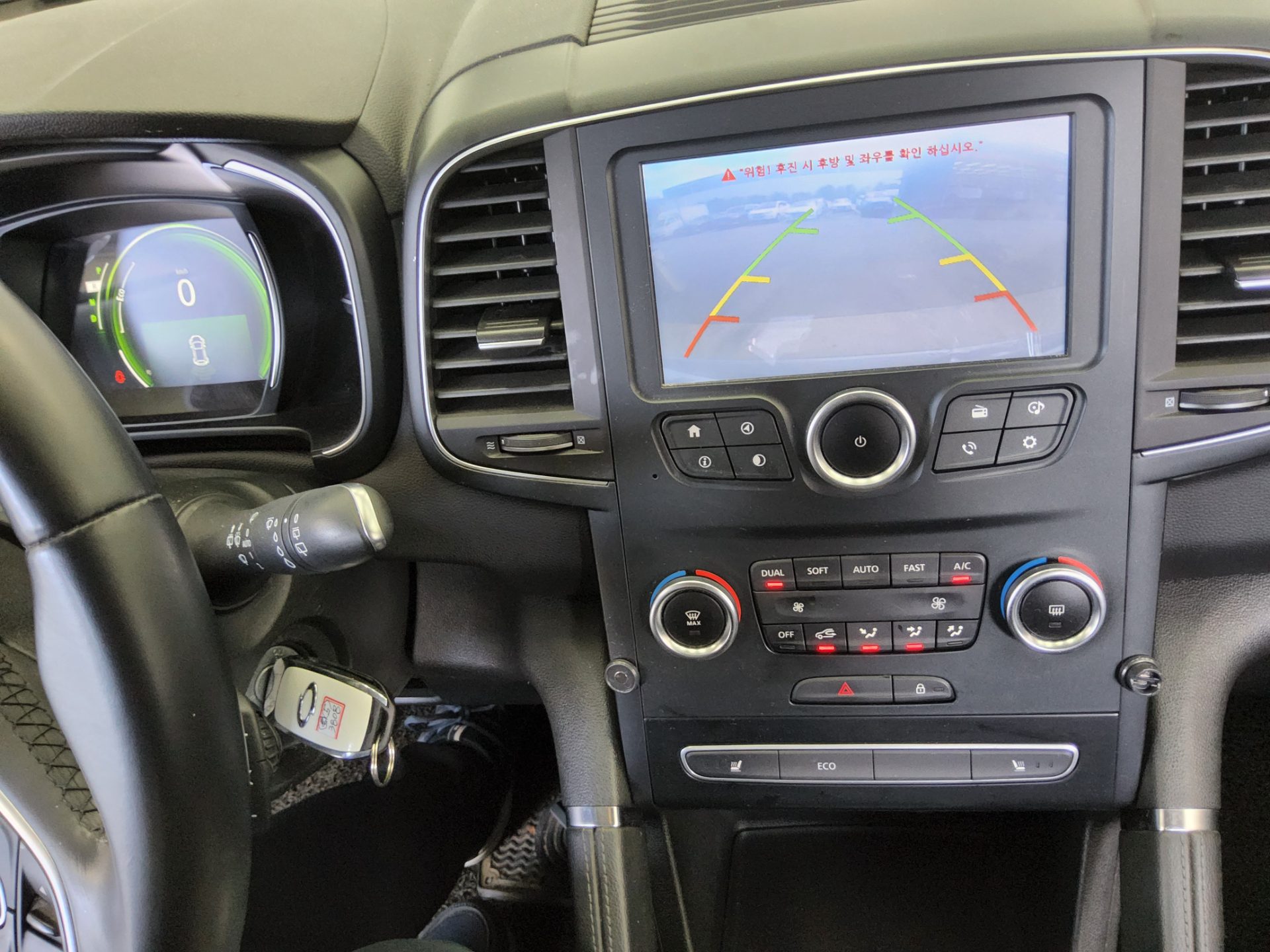 2019 - renault qm6