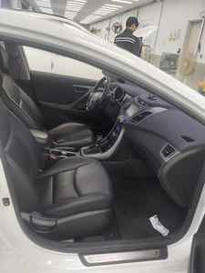 هيونداي الجديد أفانتي Md 1.6 Vgt Modern 2015 MODERN