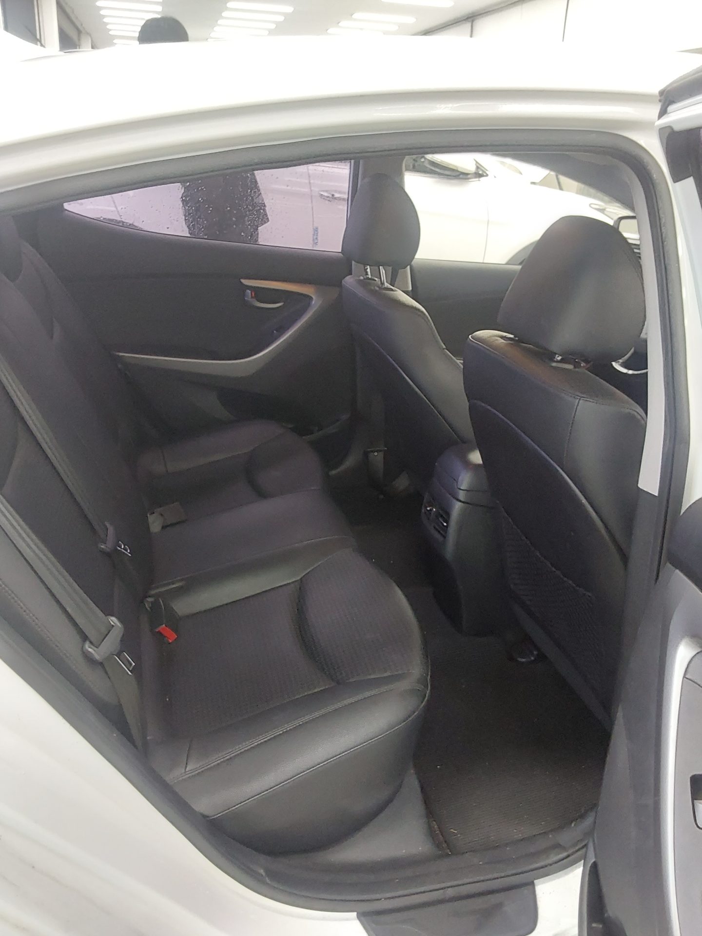 2015 - hyundai avante