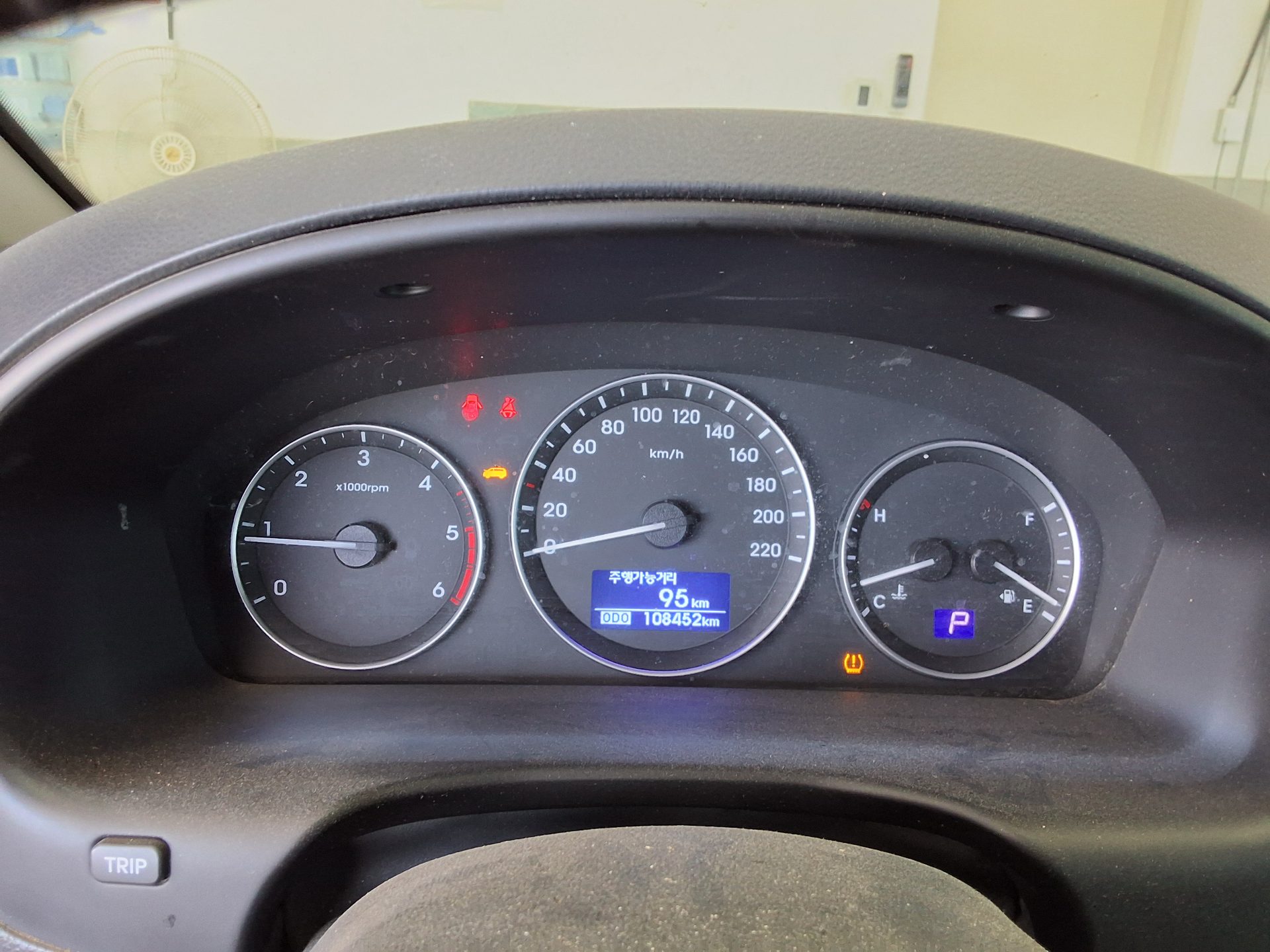 2021 - hyundai grand starex