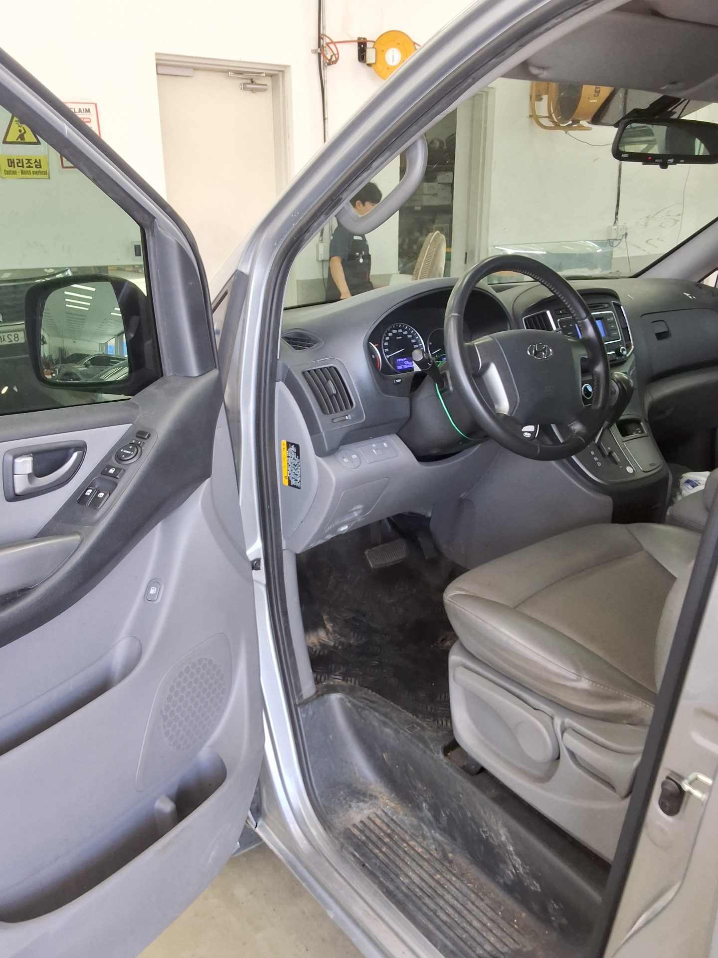 2021 - hyundai grand starex