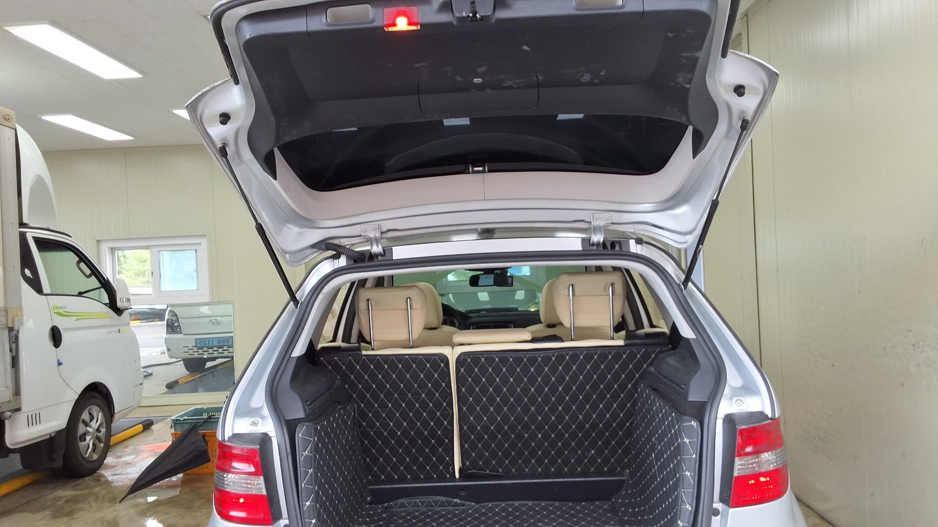 2011 - mercedes-benz b200