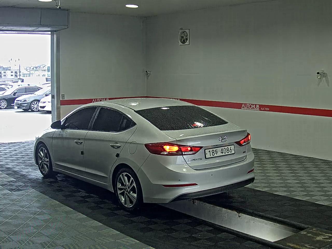 2017 - hyundai avante