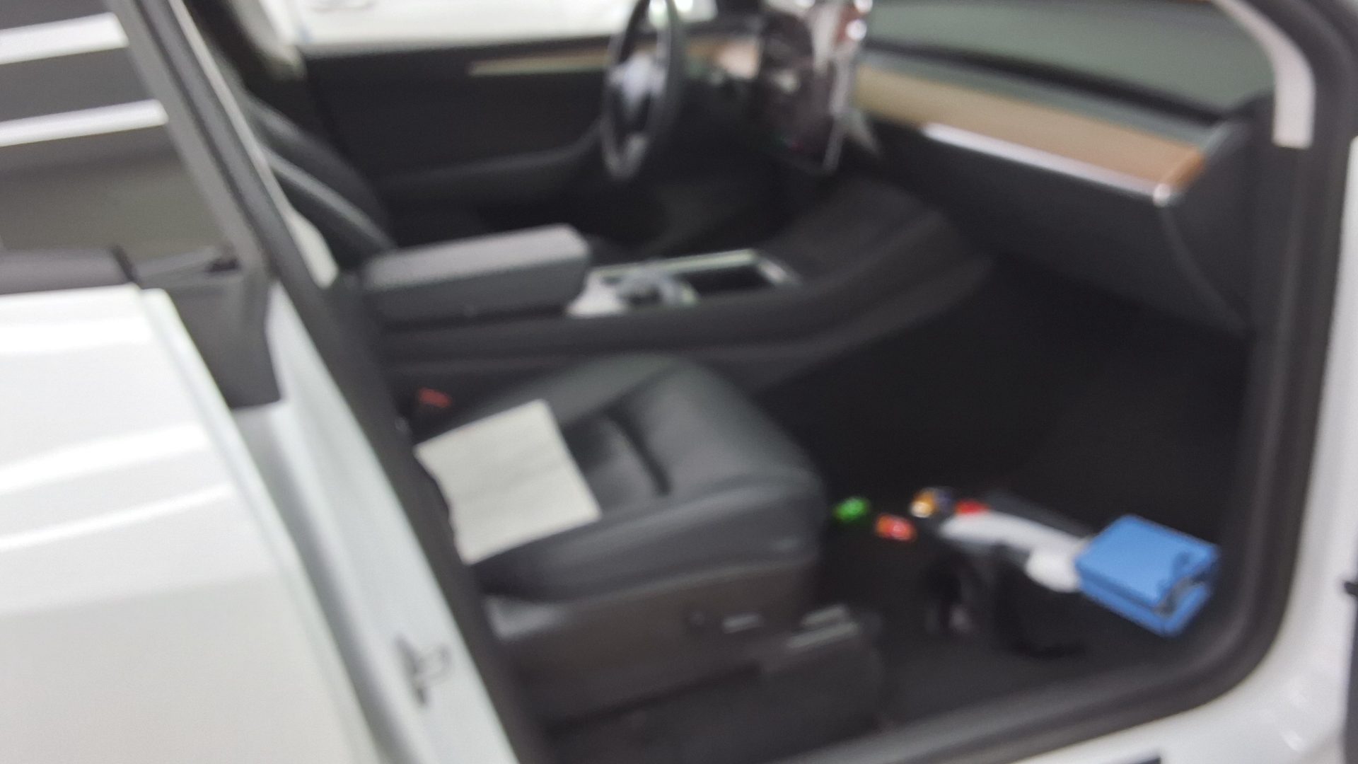 Tesla Model Y 2022 — صورة 9
