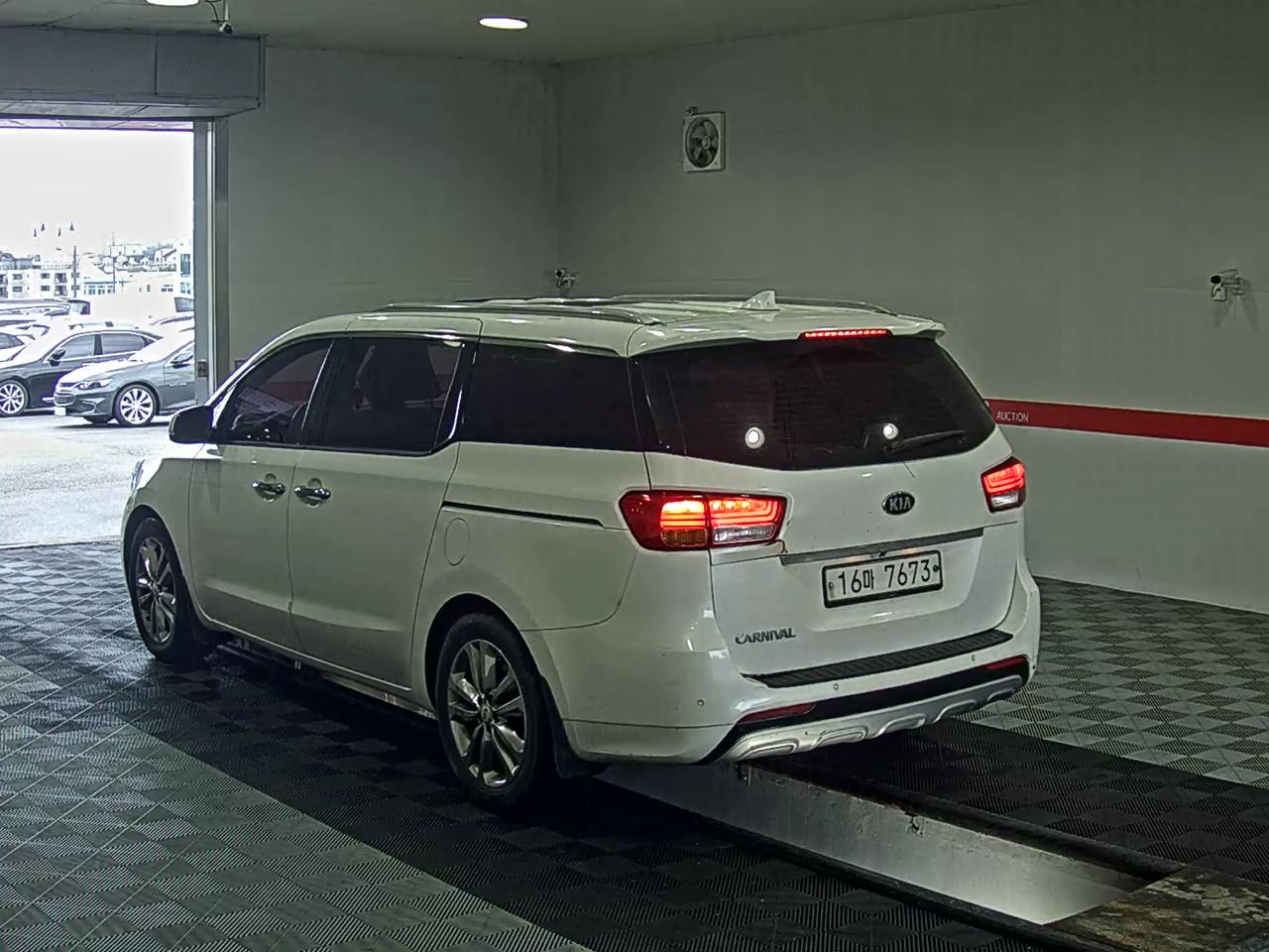 2017 - kia carnival