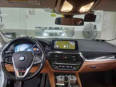 بي إم دبليو 5 Series (7Th Gen) 520I فاخر 2018 فاخر