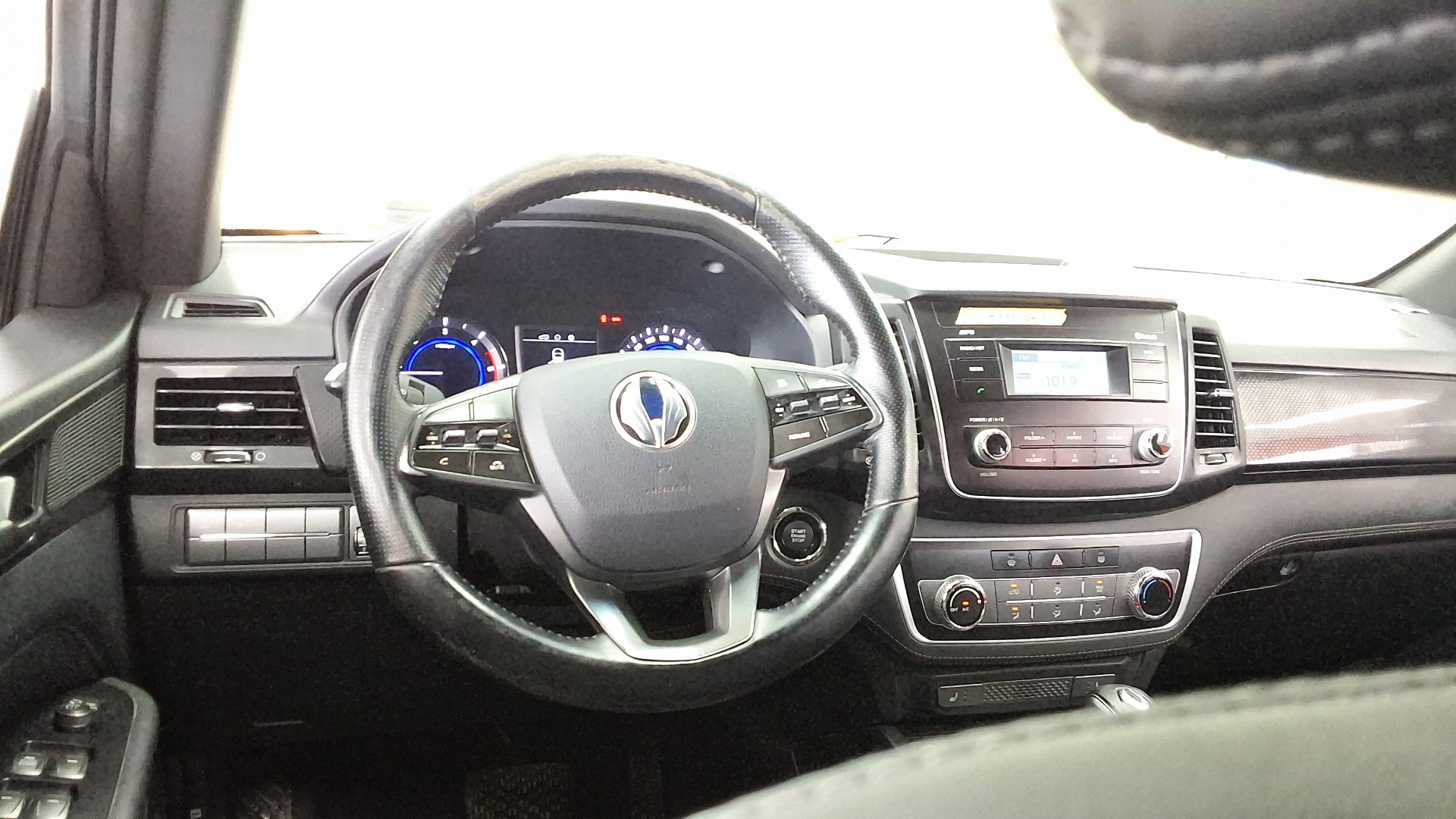 سانج يونج Rexton 2021 — صورة 5