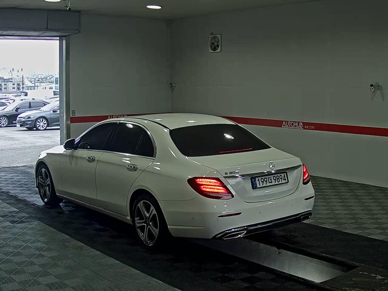 2018 - mercedes-benz e300