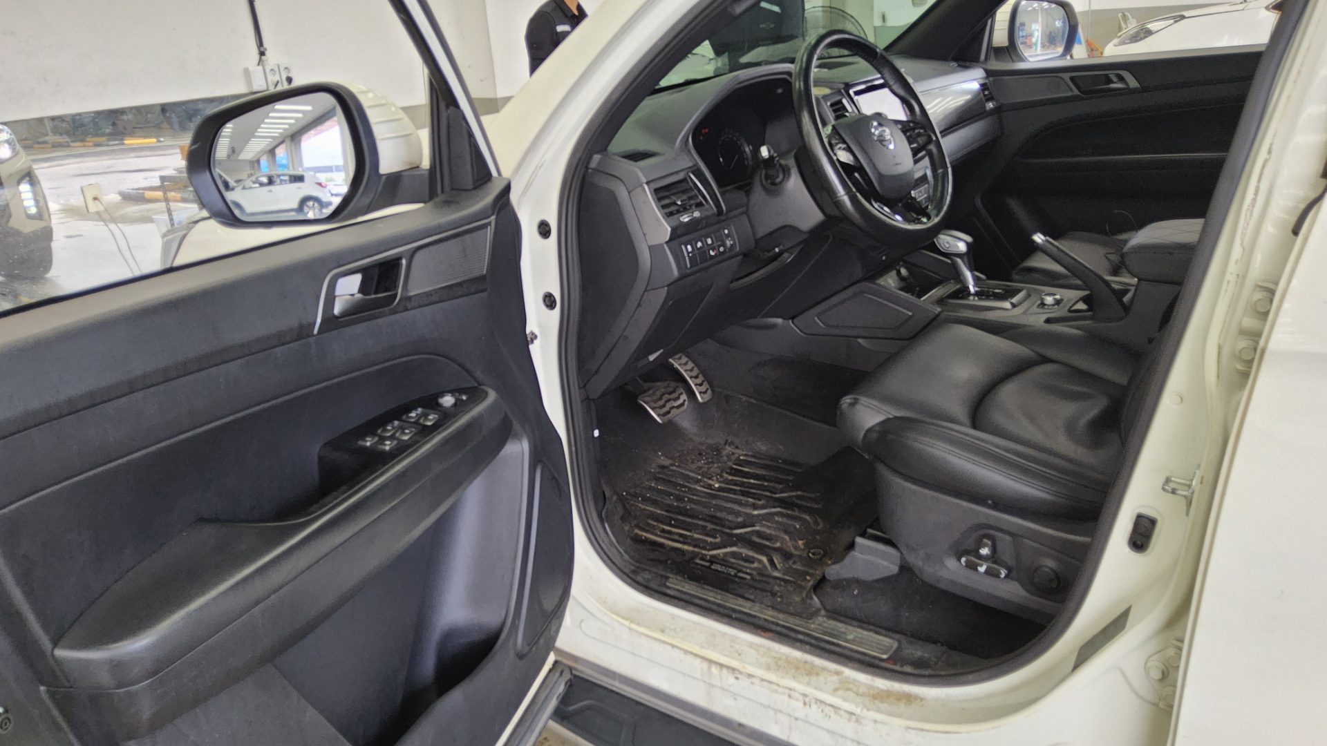 2021 - ssangyong rexton