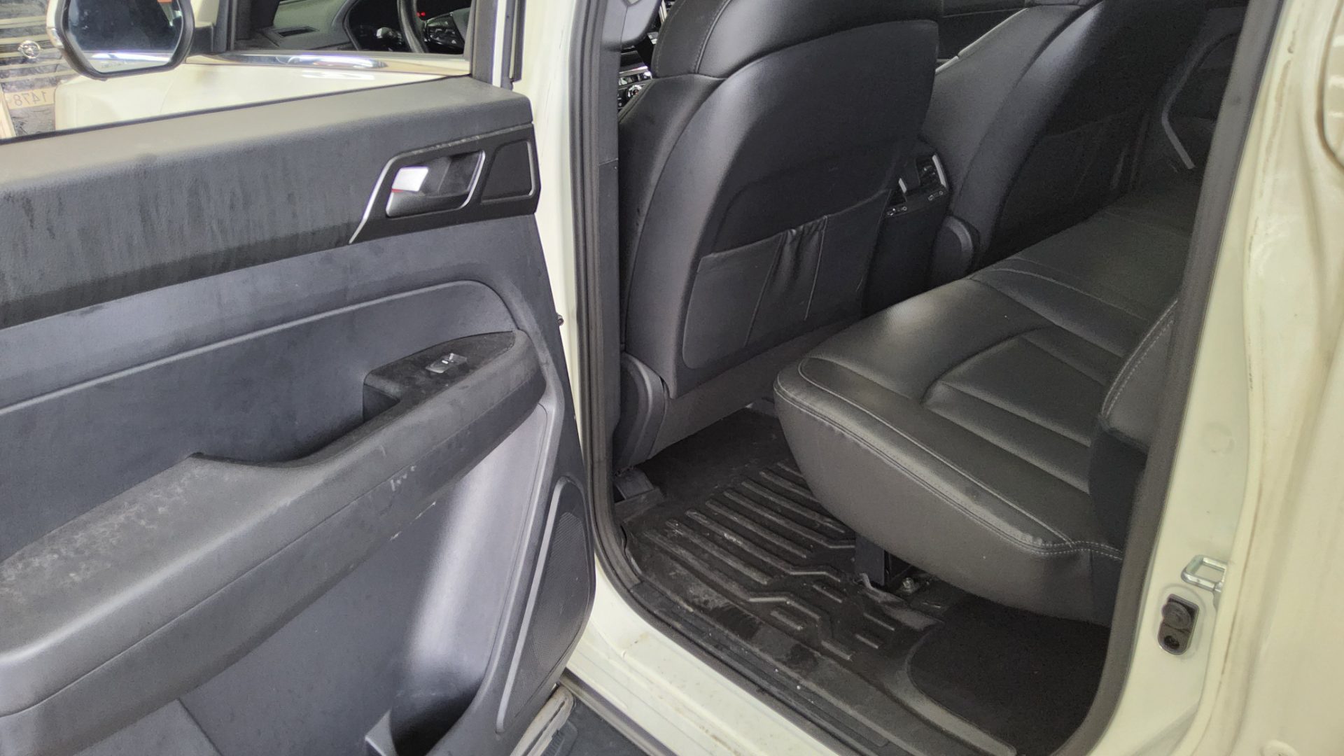 2021 - ssangyong rexton