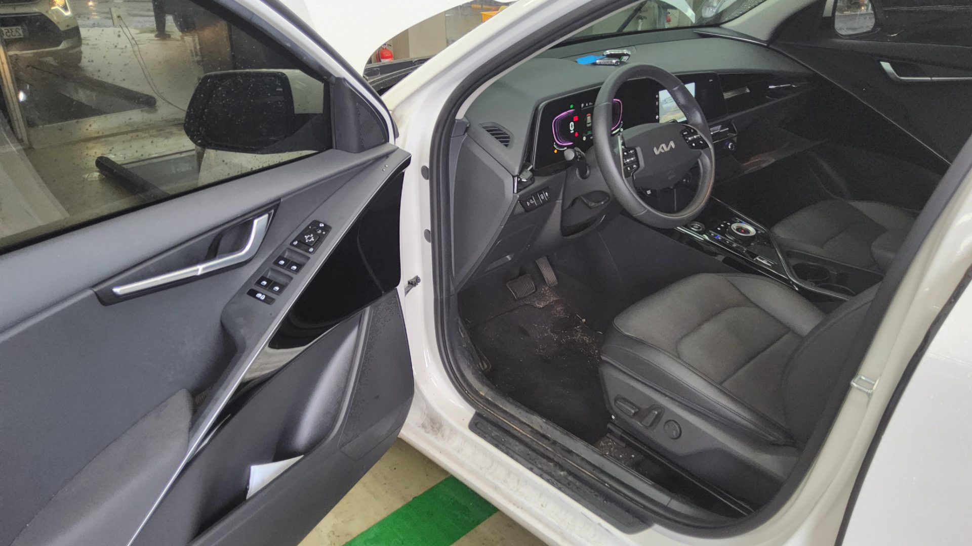 2024 - kia niro
