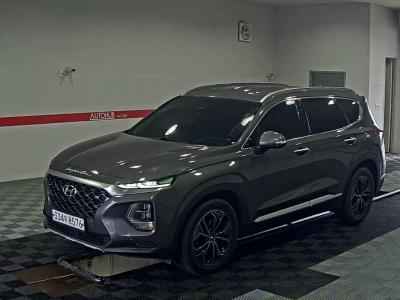 HYUNDAI SANTA FE ()