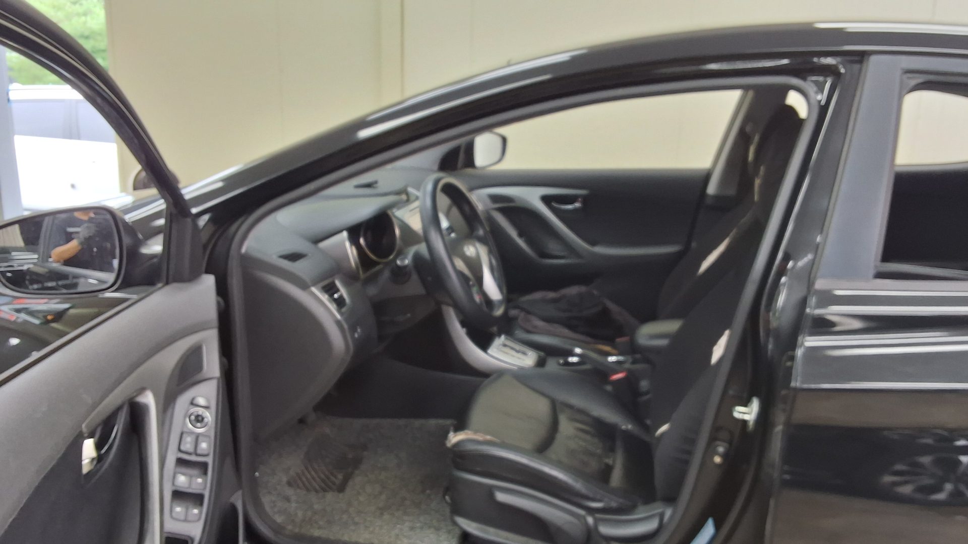 2011 - hyundai avante