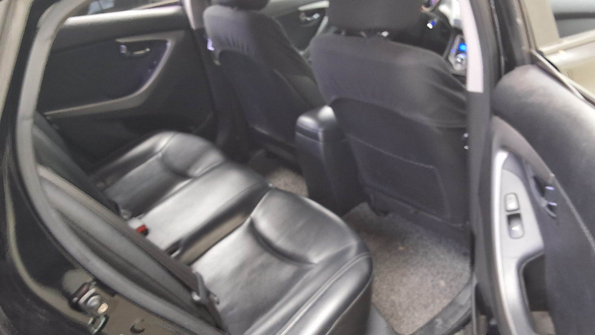 2011 - hyundai avante