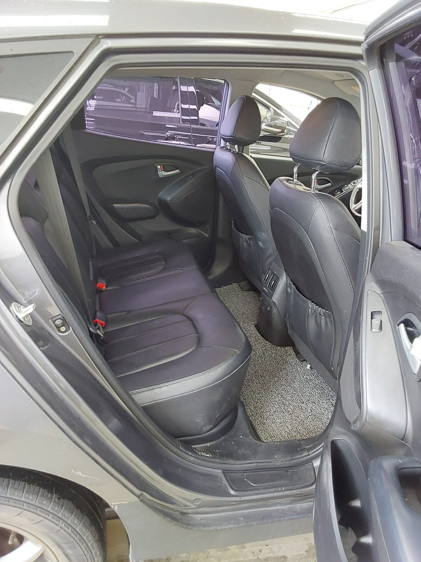 2014 - hyundai tucson