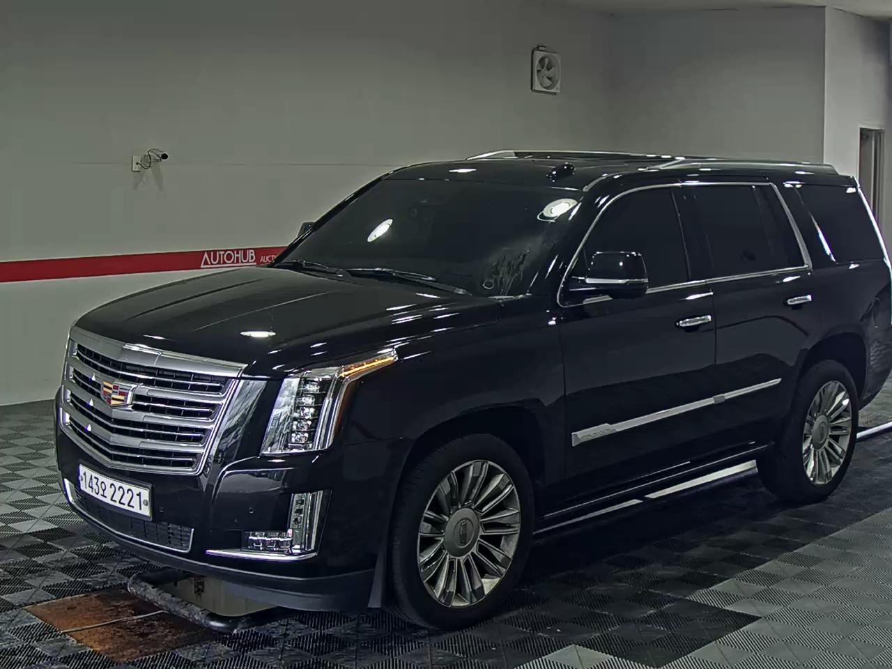 2020 - cadillac escalade