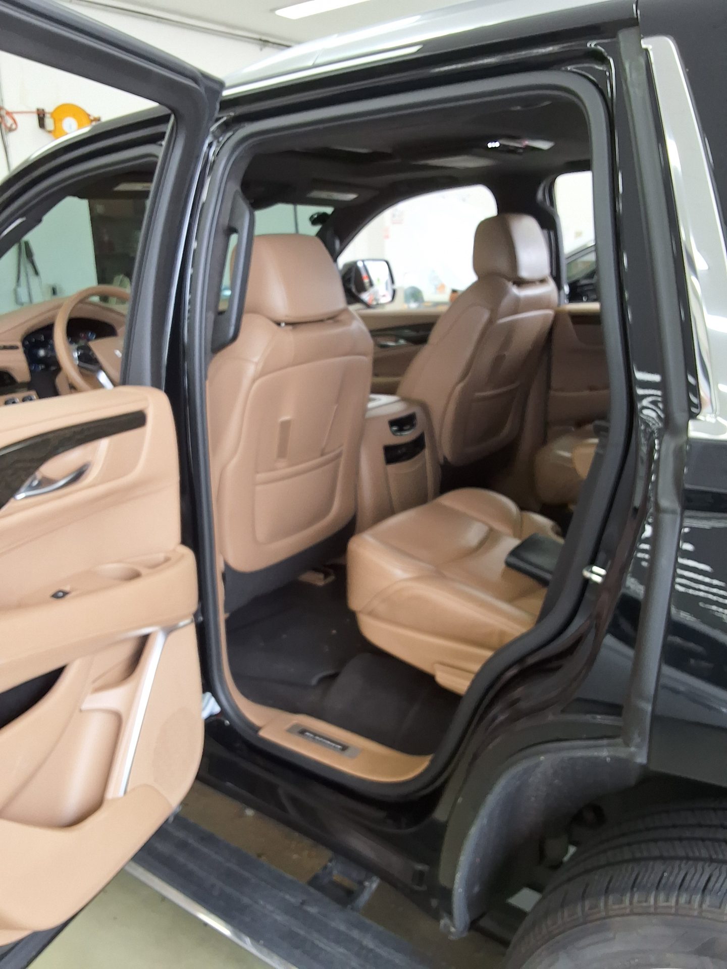 2020 - cadillac escalade