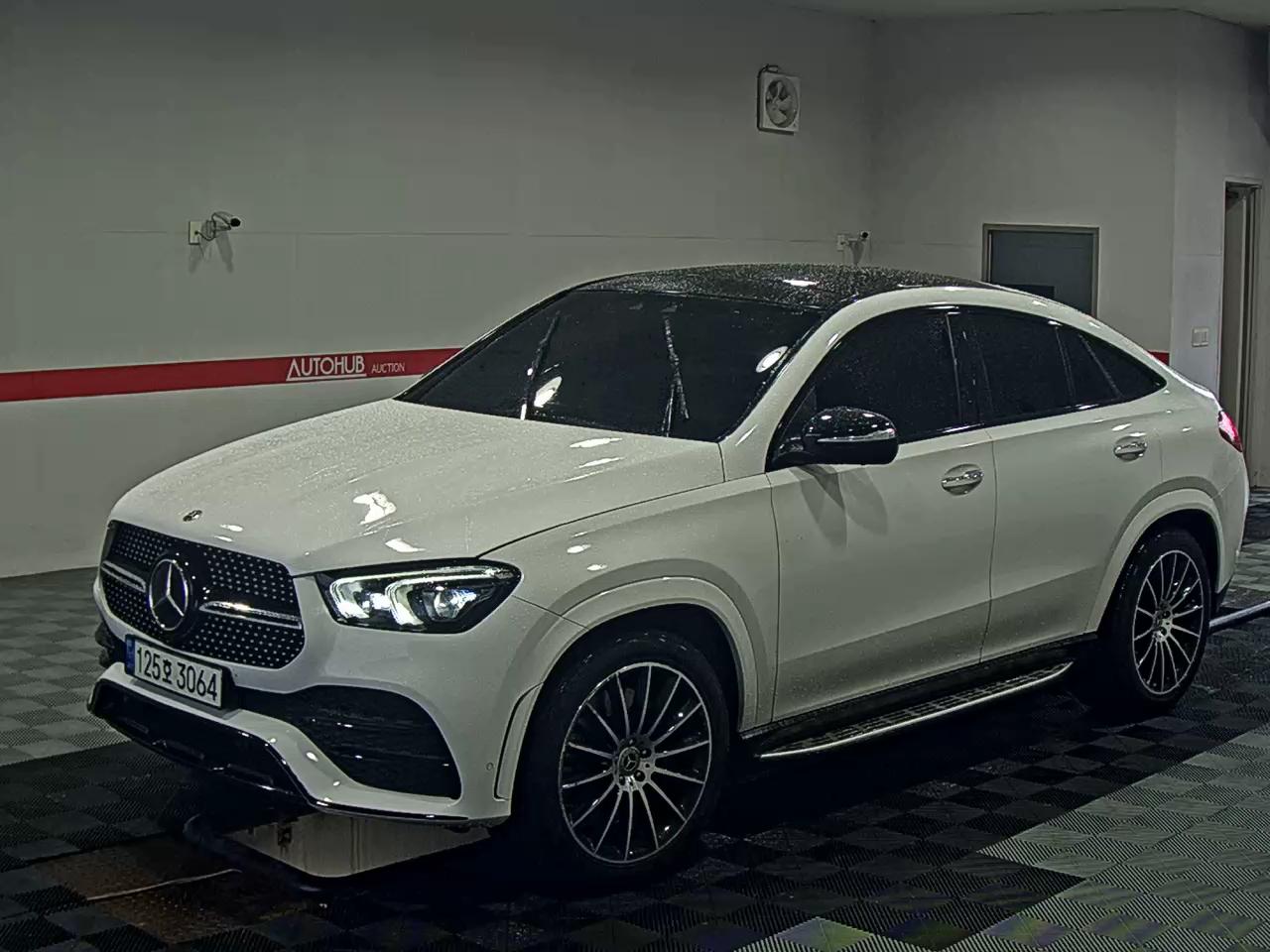Mercedes-Benz Gle 400D 2022 — صورة 1