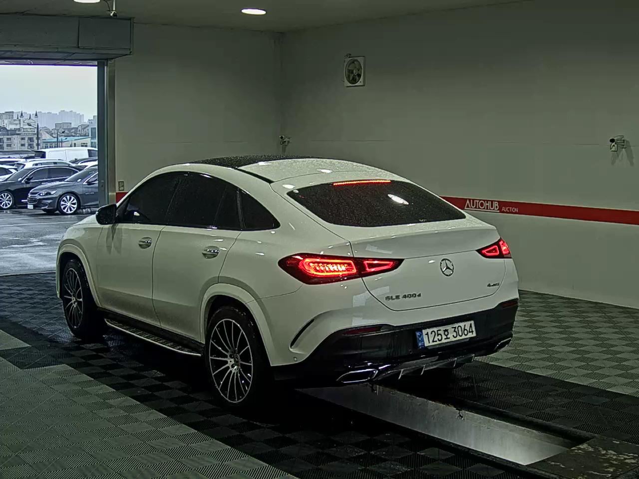 Mercedes-Benz Gle 400D 2022 — صورة 2