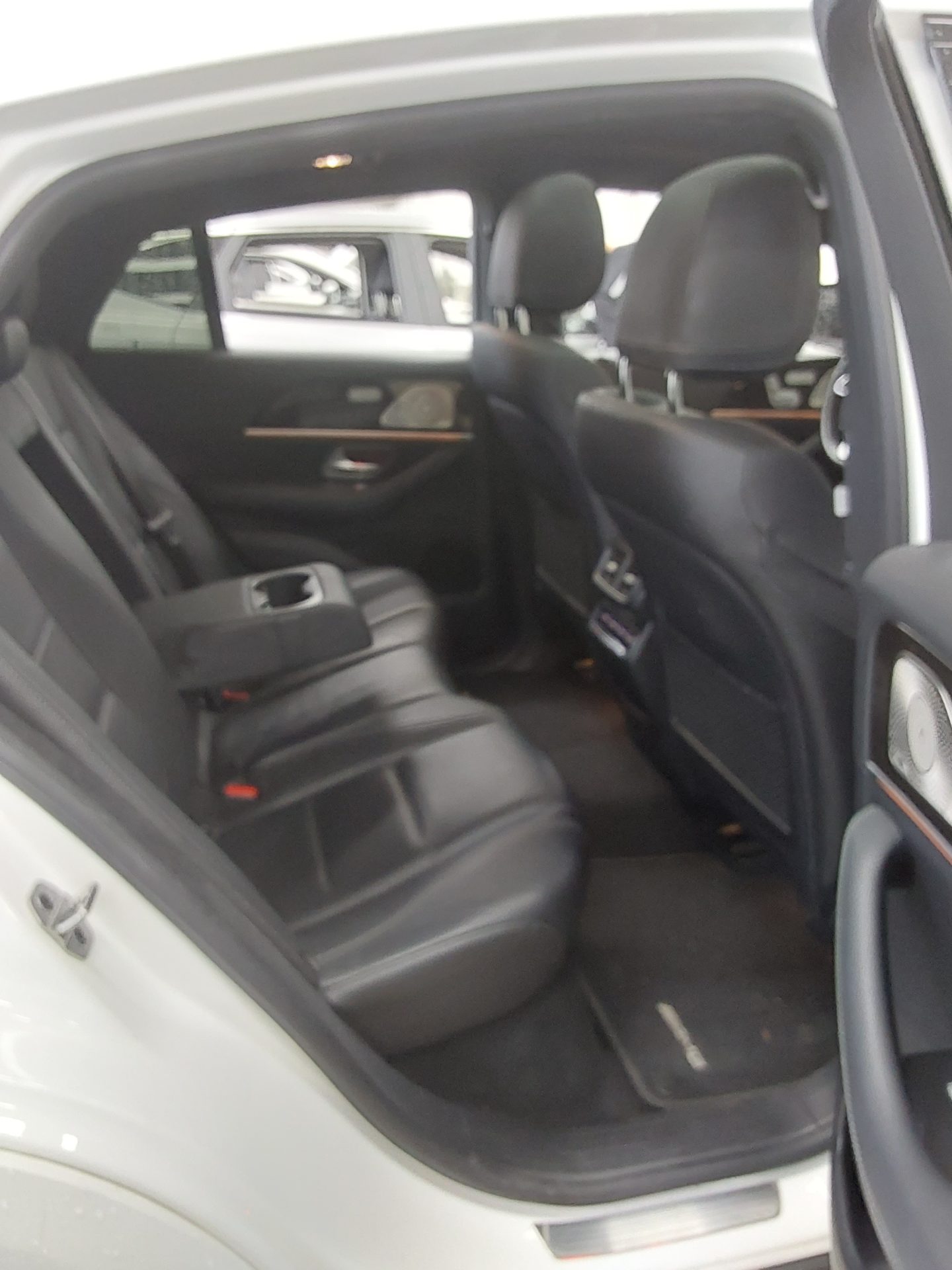 Mercedes-Benz Gle 400D 2022 — صورة 6
