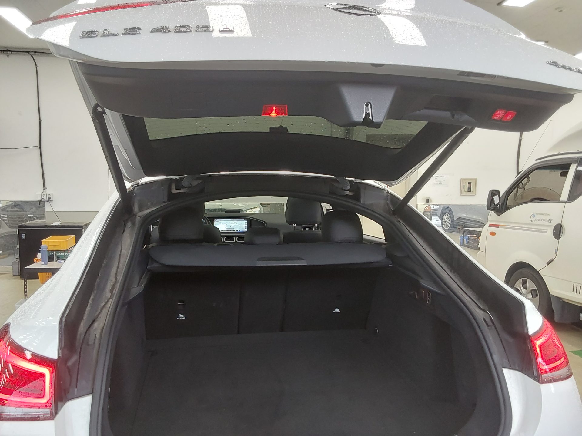 Mercedes-Benz Gle 400D 2022 — صورة 8