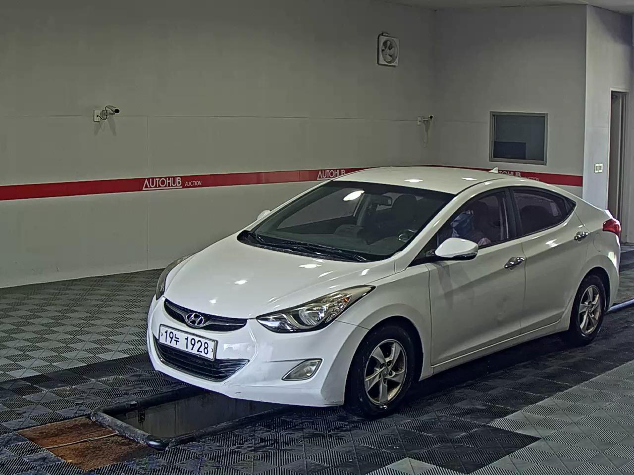 2011 - hyundai avante