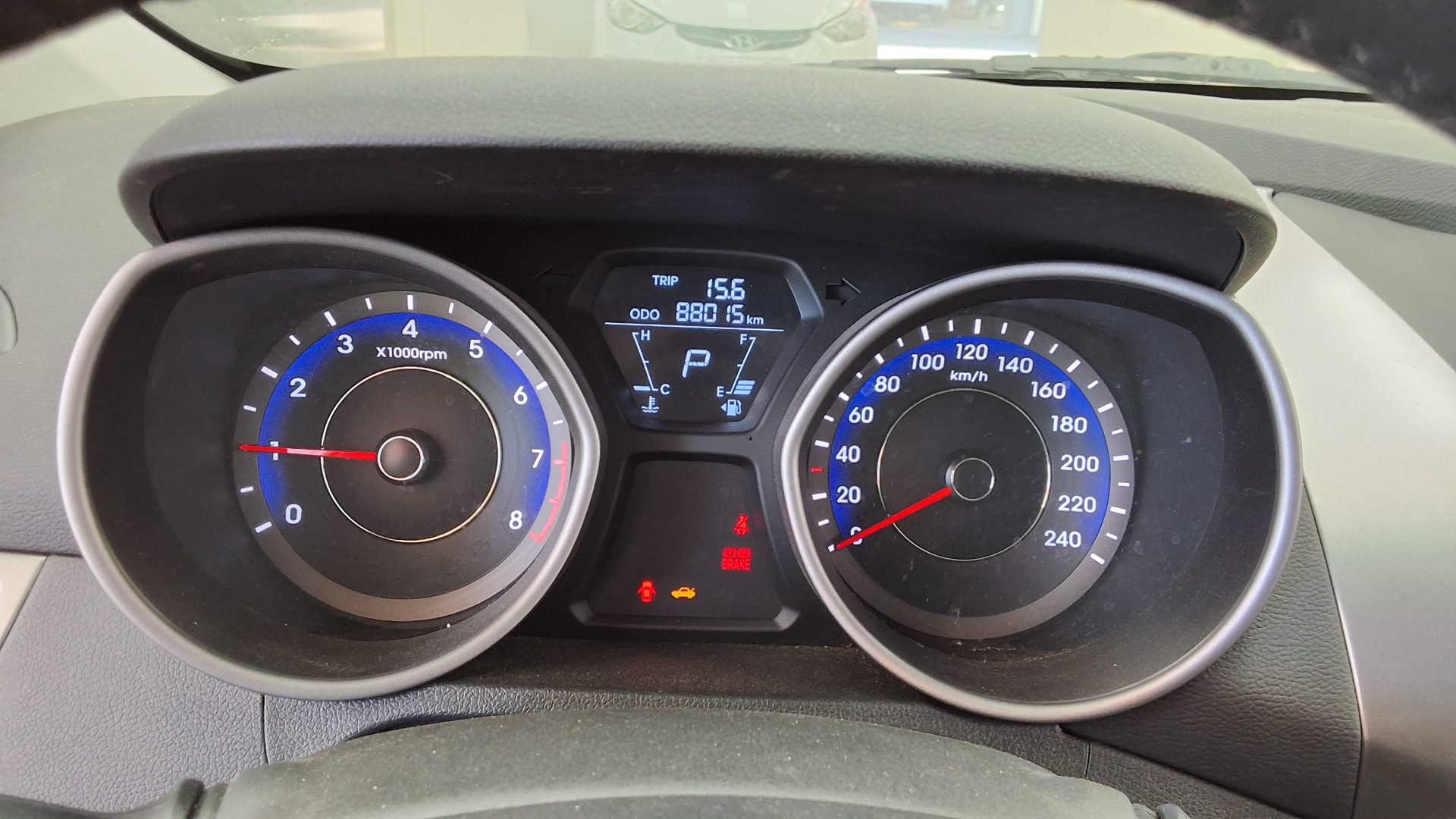 2011 - hyundai avante
