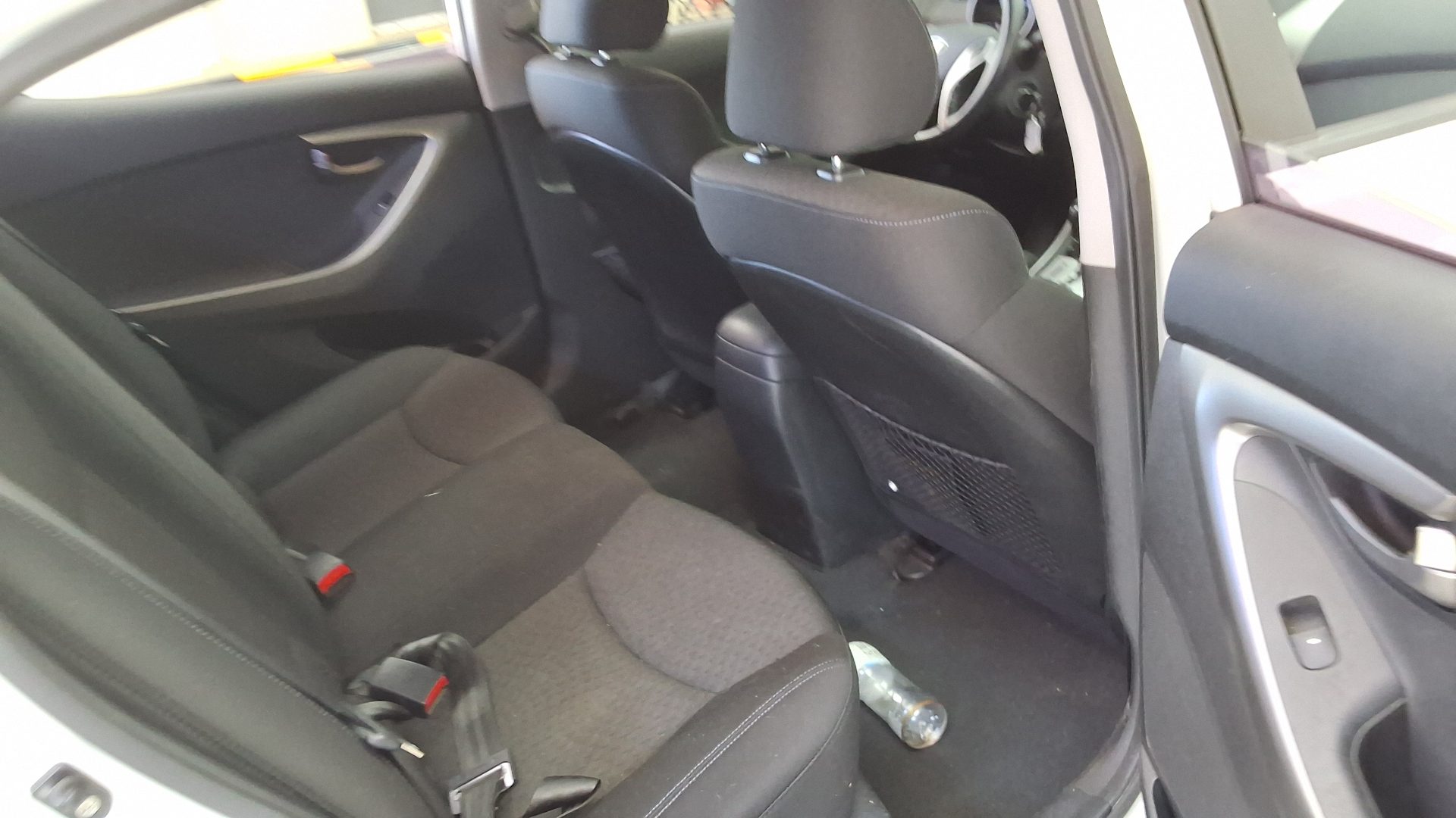 2011 - hyundai avante