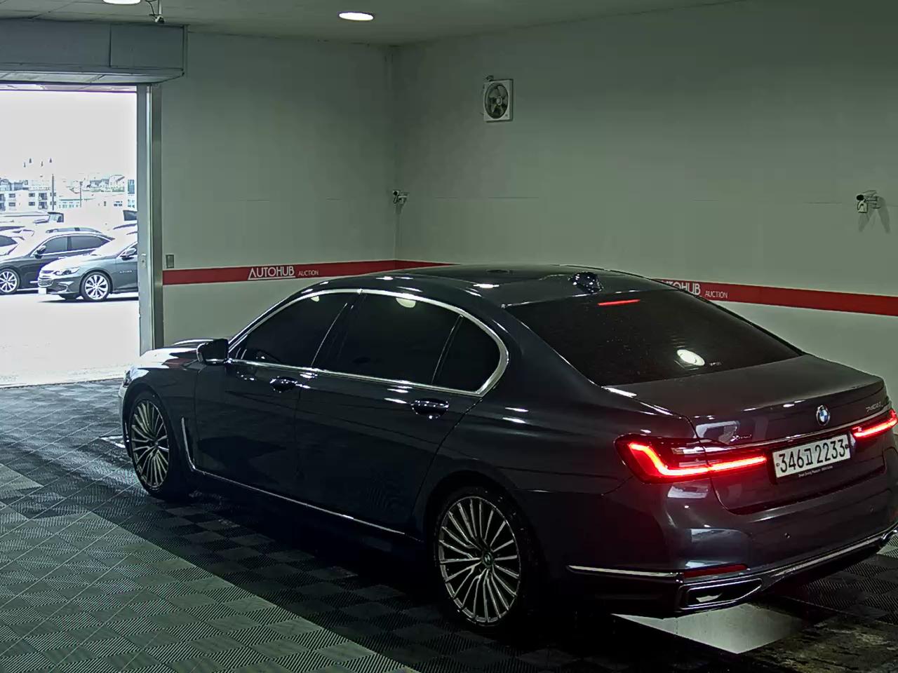 2020 - bmw m7