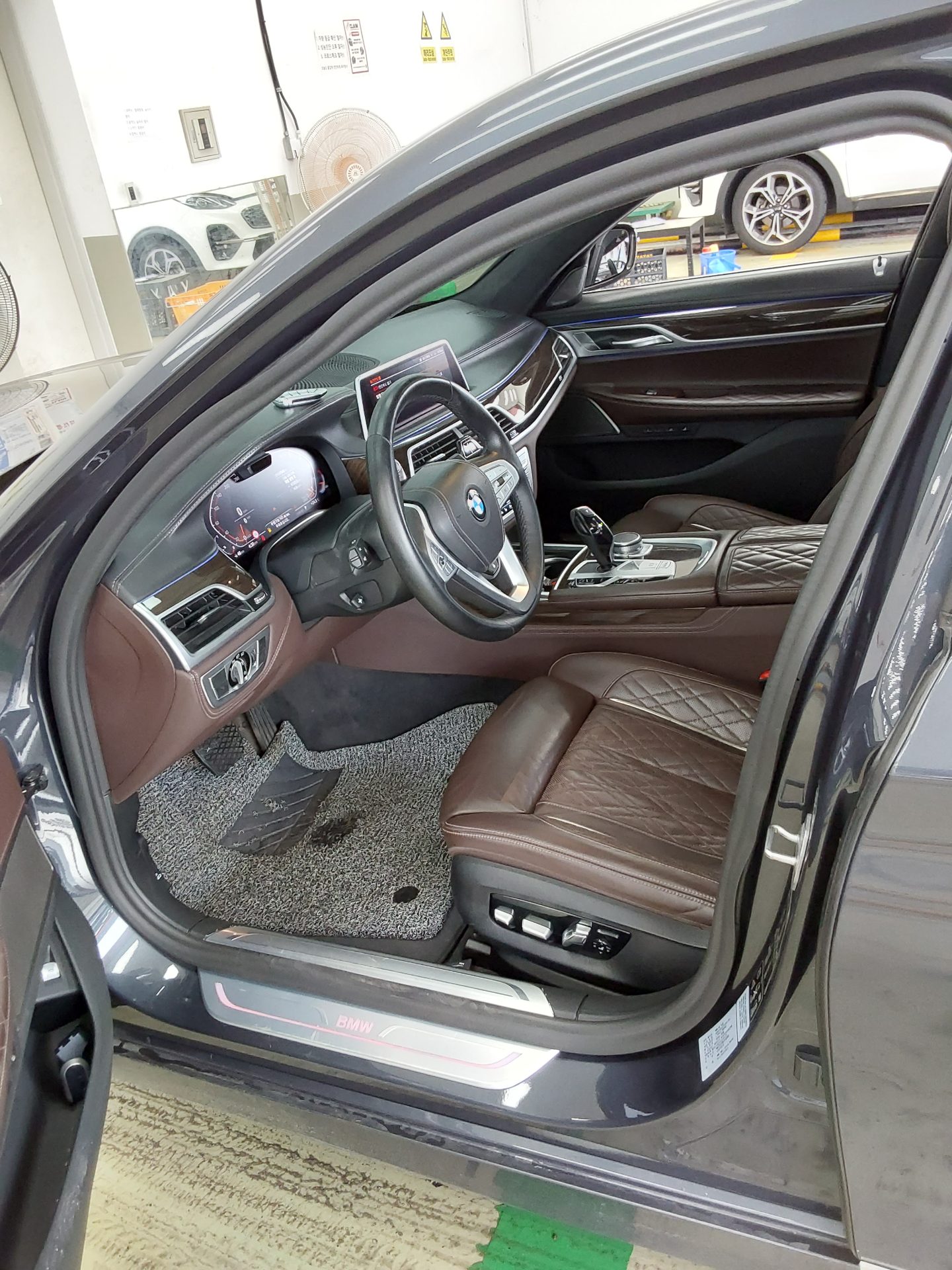 2020 - bmw m7