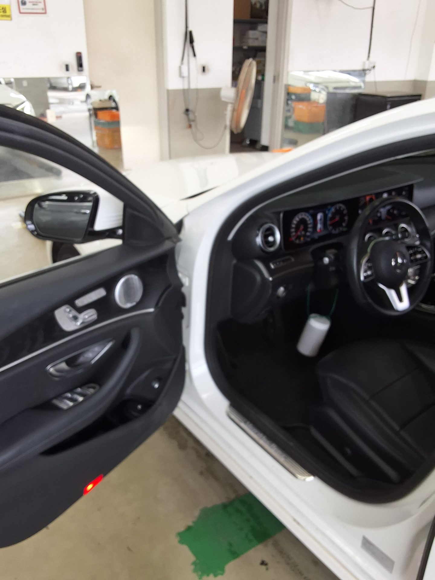 2020 - mercedes-benz e300