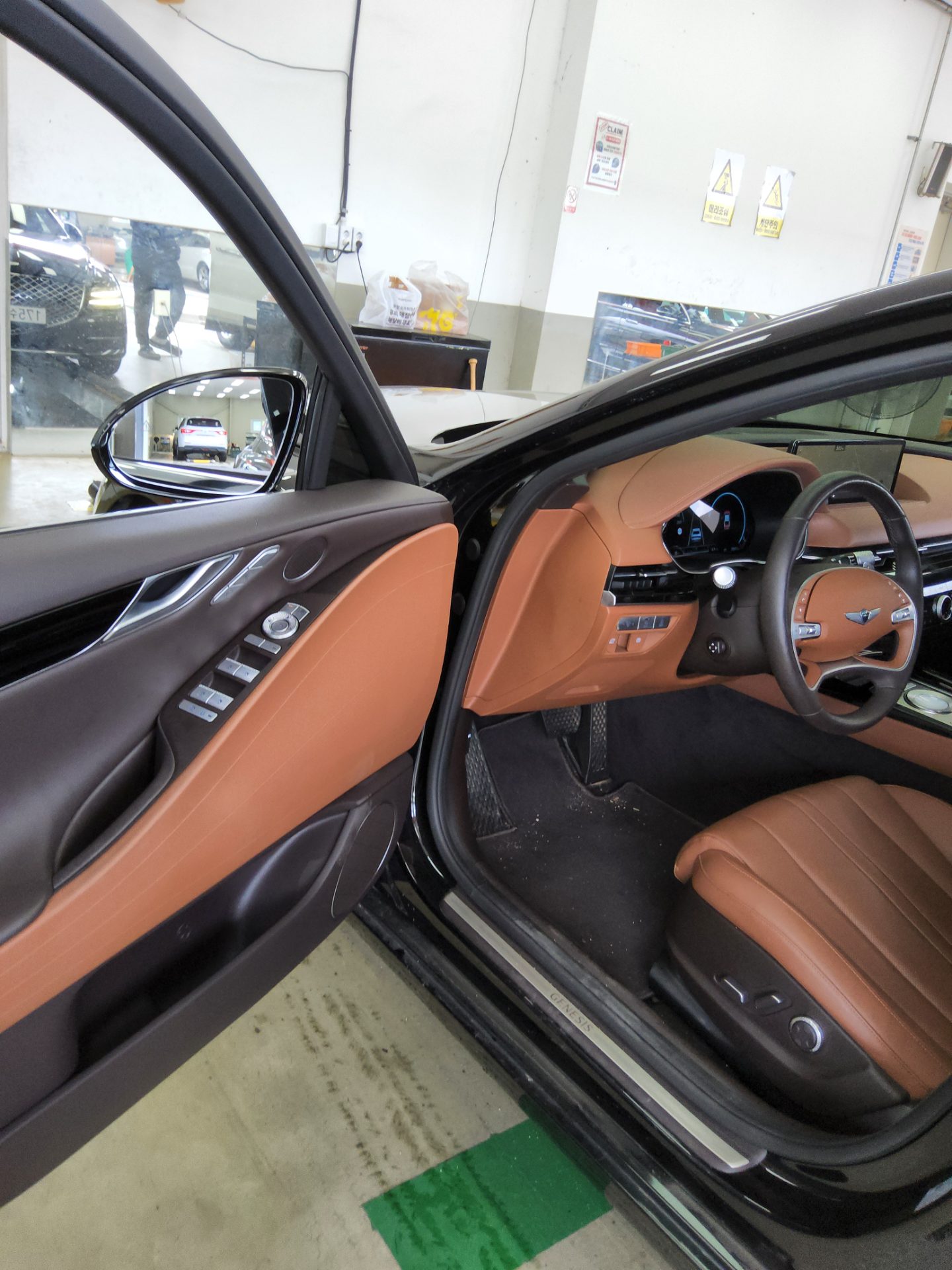 2022 - genesis g80