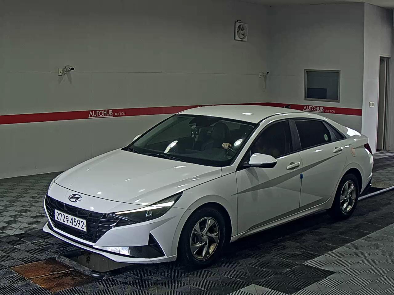 2021 - hyundai avante