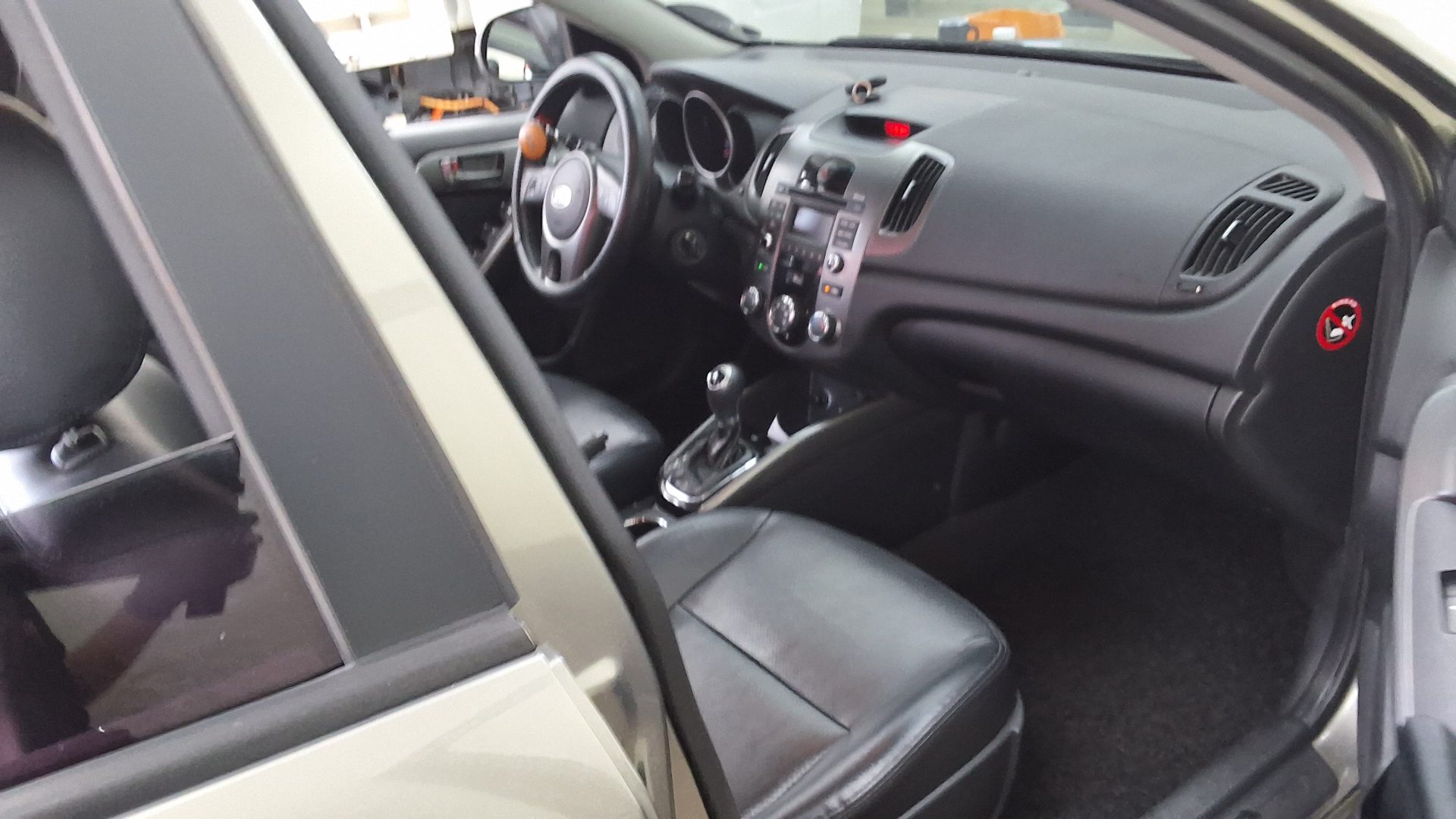 2011 - kia forte