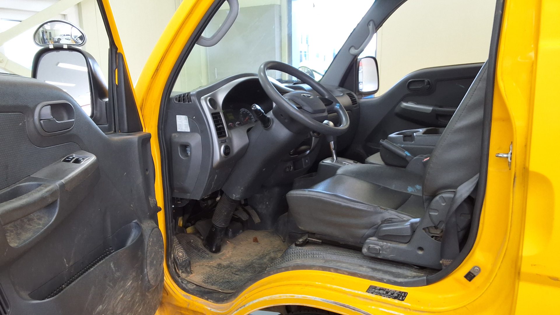 2016 - kia bongo