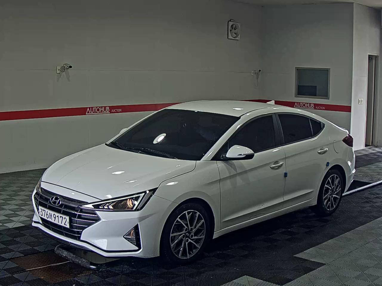 HYUNDAI AVANTE