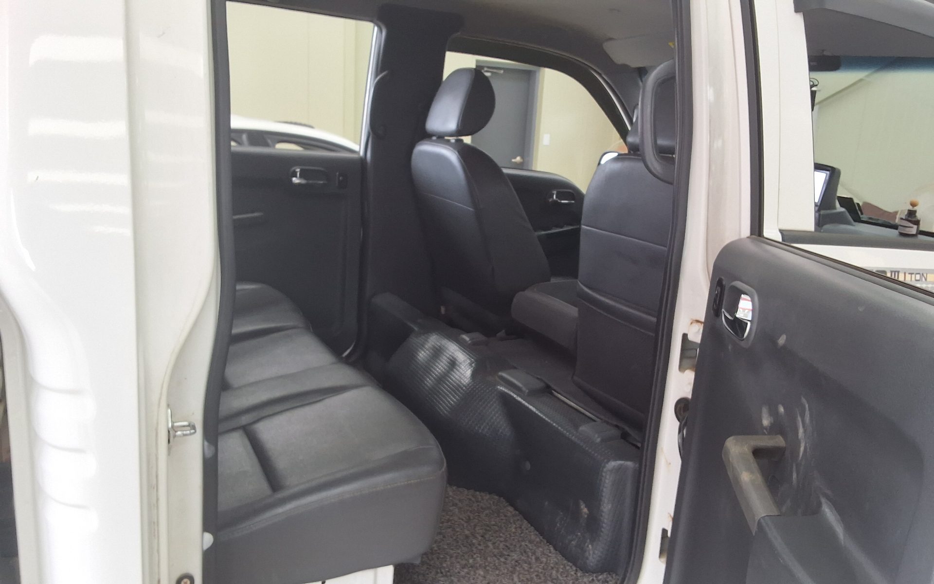 2016 - kia bongo