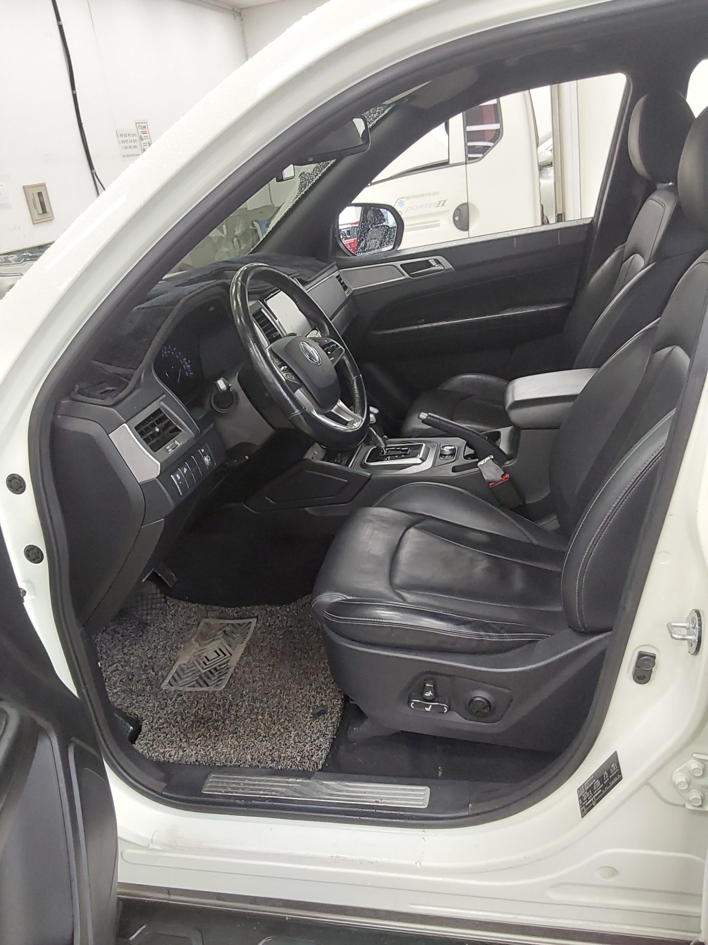 2019 - ssangyong rexton