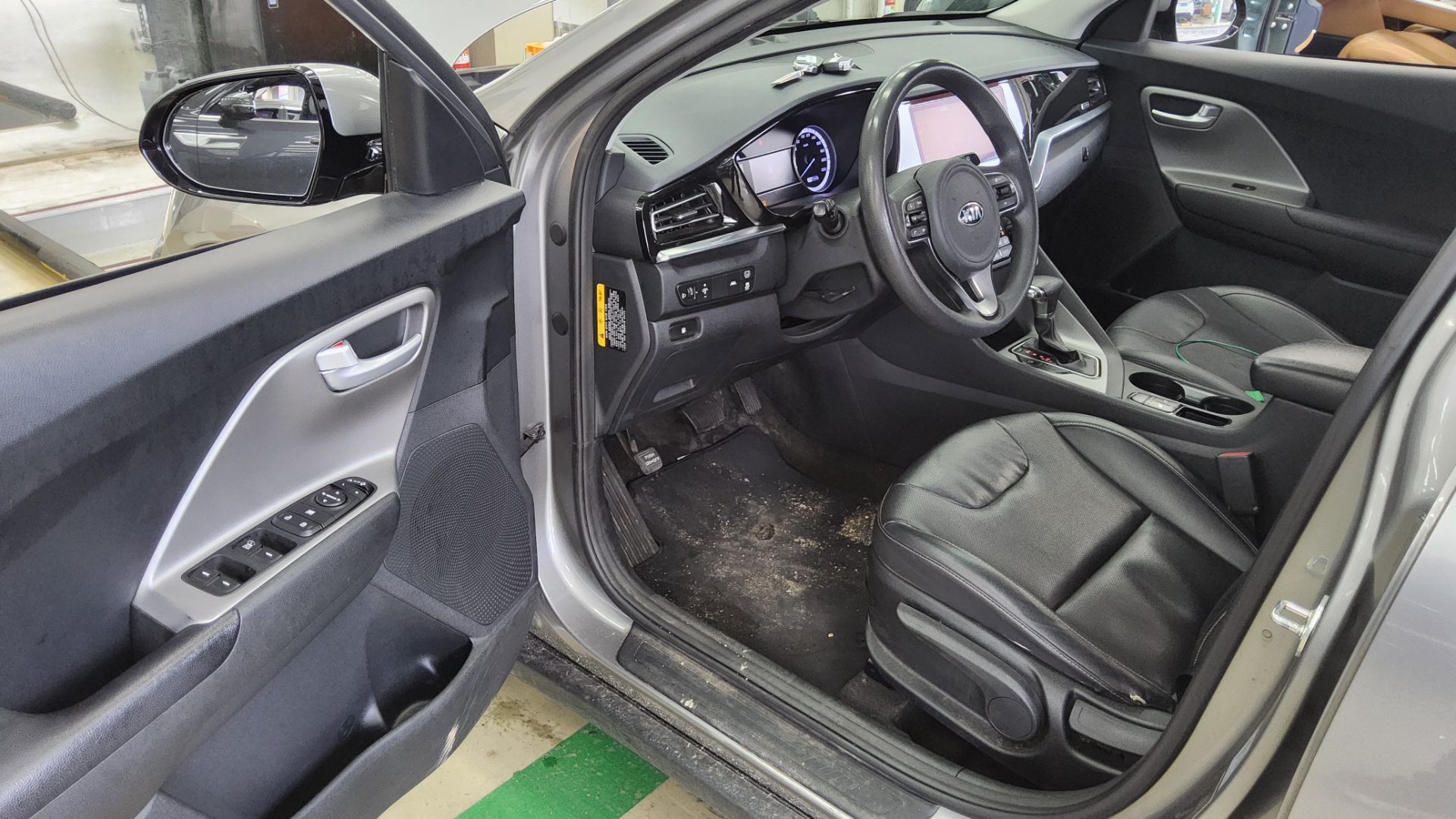 2020 - kia niro