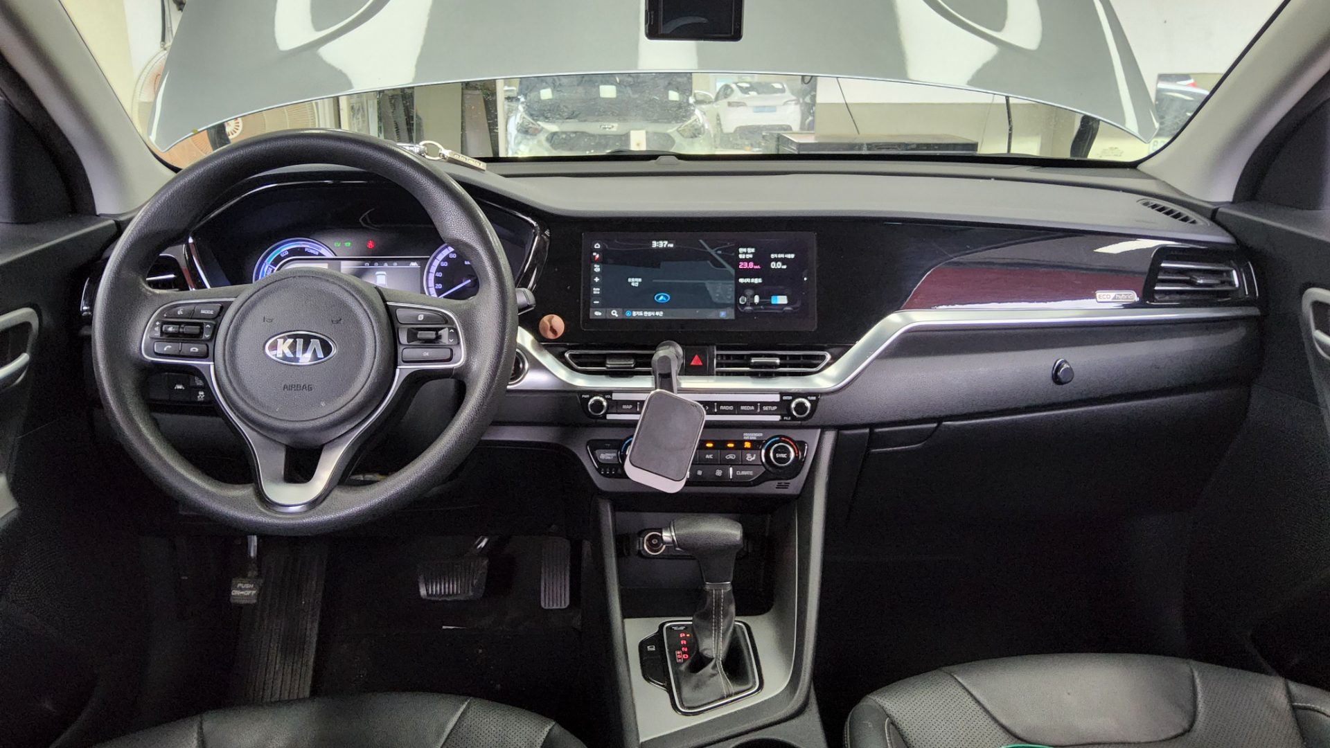2020 - kia niro