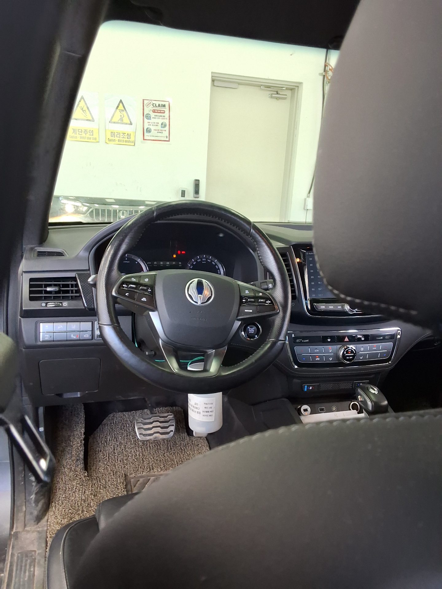 2021 - ssangyong rexton