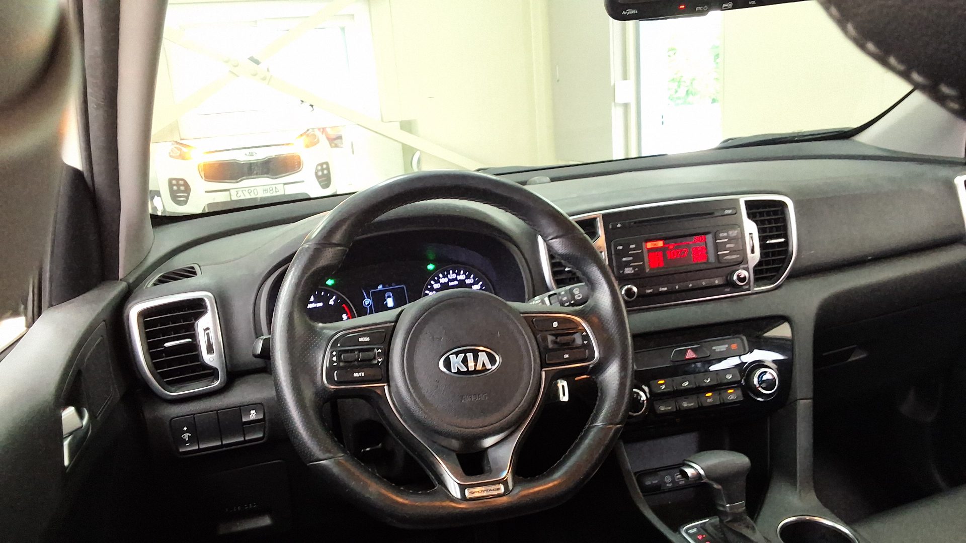 2016 - kia sportage