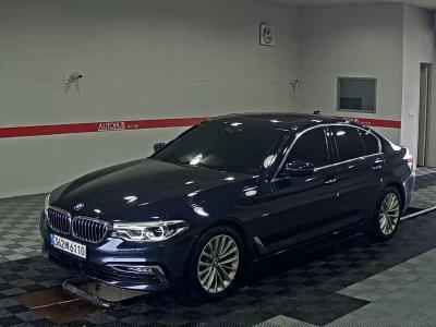 BMW 5 SERIES (7TH GEN) 520d xDrive