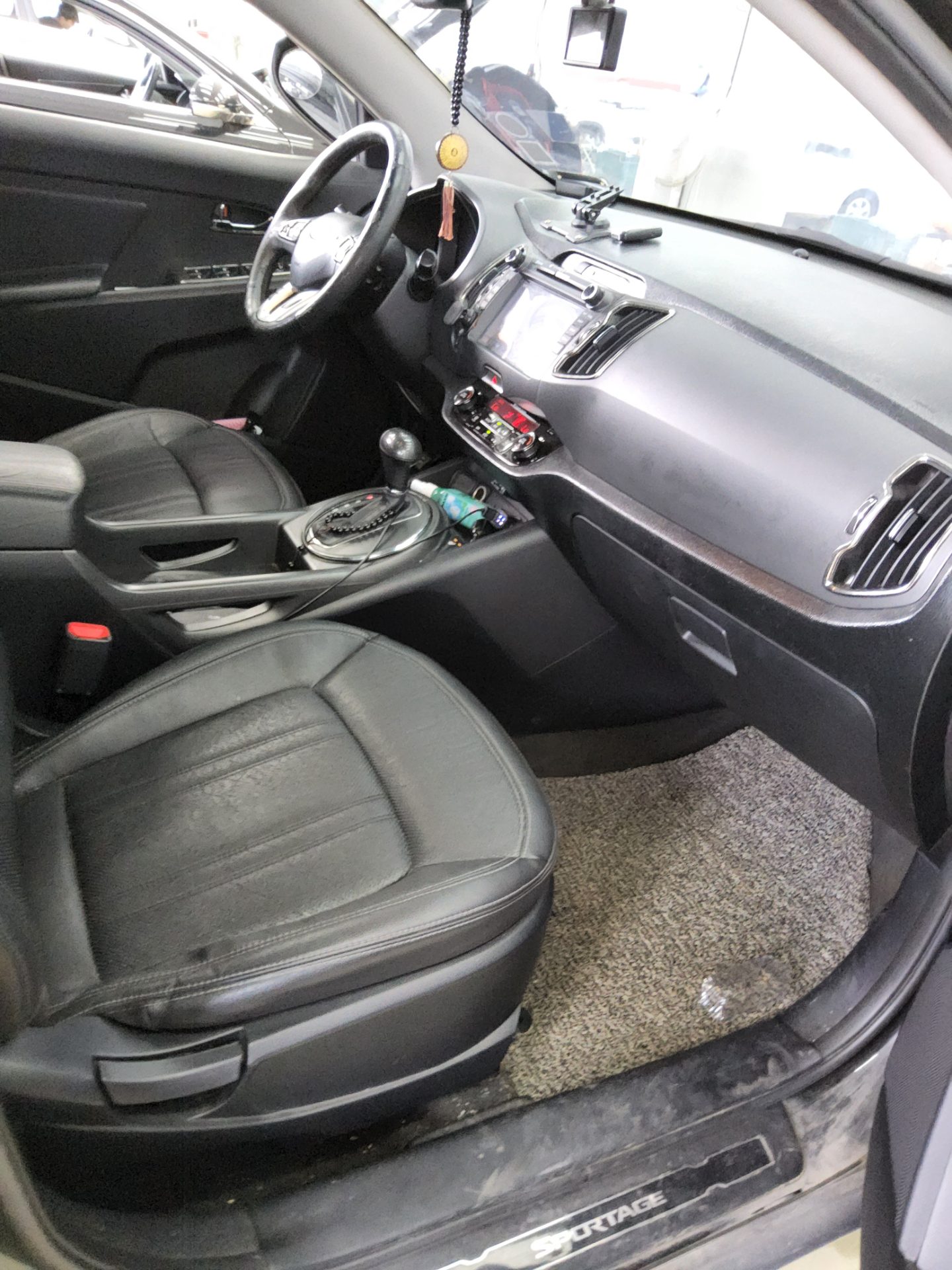 2012 - kia sportage