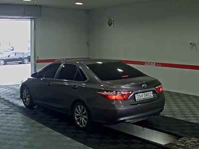 تويوتا Camry (9Th Gen) 2.5 هايبرد Xle 2017 2.5 هايبرد