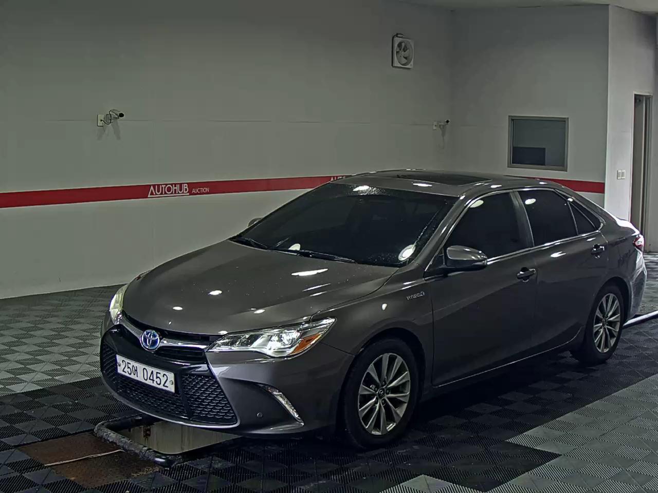 2017 - toyota camry