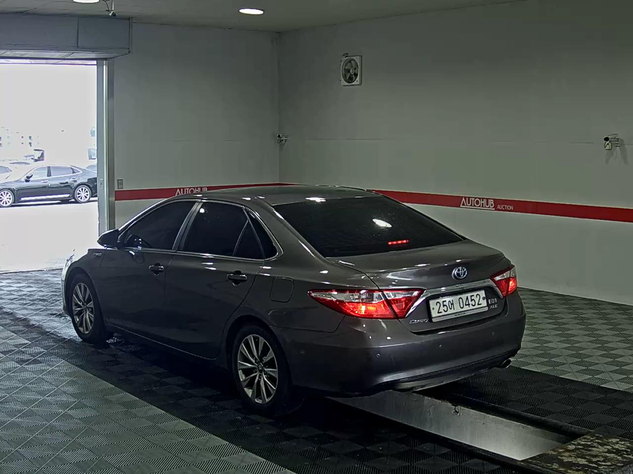 2017 - toyota camry