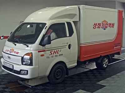 HYUNDAI PORTER II SUPER CAB EXTRA WHEELBASE SUPER